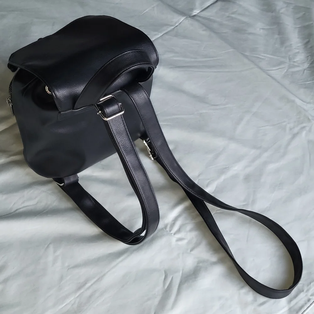 Mini Backpack - Picture 7 of 9